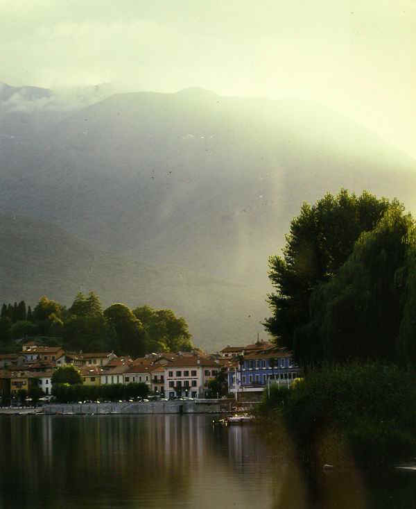 mergozzo.jpg (45555 bytes)