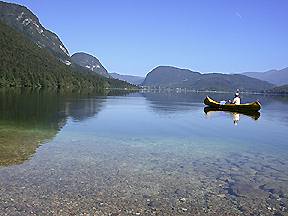 LakeBohinj.jpg (12235 bytes)