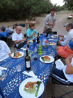 Hells Canyon Snake River rafters' dinner on the beach