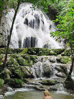 palenque_rio_otulum_waterfall.jpg