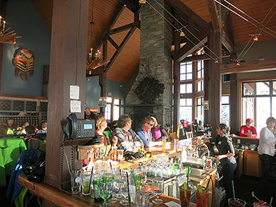 Kicking Horse dining