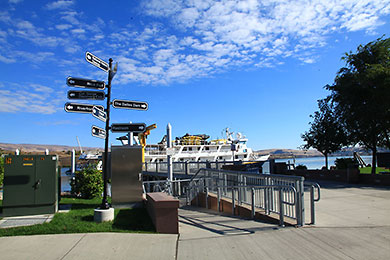 The Dalles boat dock