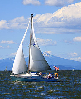 Sailing Klamath Lake