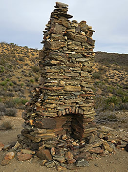Joshua Tree Lang Mine chimney
