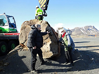 Vestmannaeyjar elf rock move Iceland