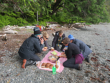 Haida Gwaii kayakers lunchtime