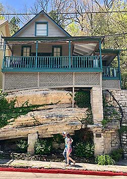 Eureka Springs House on Rocks