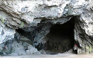 Oahu Makua Cave
