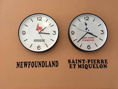 Newfoundland, Saint Pierre time zones clocks