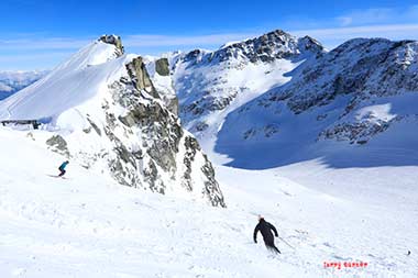 Blackcomb Glacier skiing