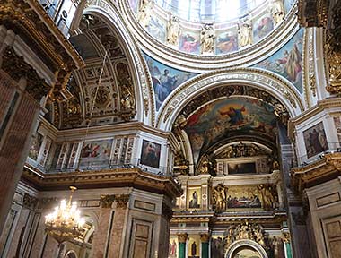 Lavish cathedral mosaics in St. Petersburg