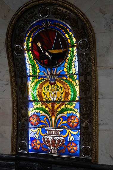 Moscow's Metro Art Museum stained glass