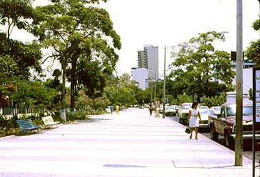 Puerto la Cruze passeo in Colon, Venezuela