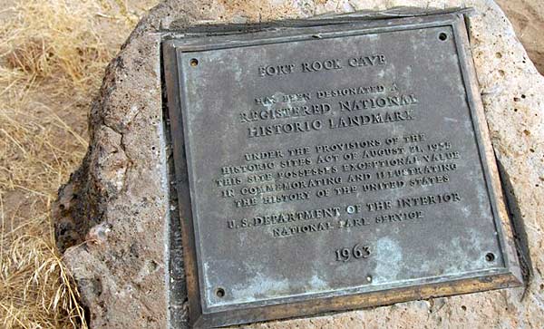 Fort Rock Cave sign