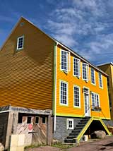 Saint-Pierre et Miquelon golden house