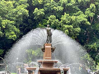 Sydney, Apollo in the JF Archibald Fountain