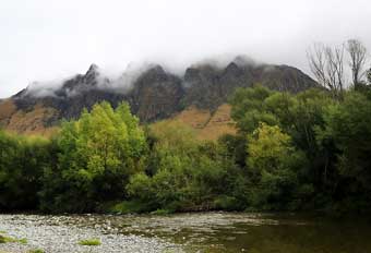 New Zealand, Queensland to the south end