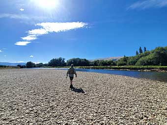 New ZealandWaikaia River and town