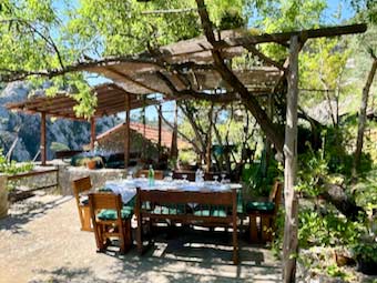 Lunch in the Abandoned Village of Malo Grablje