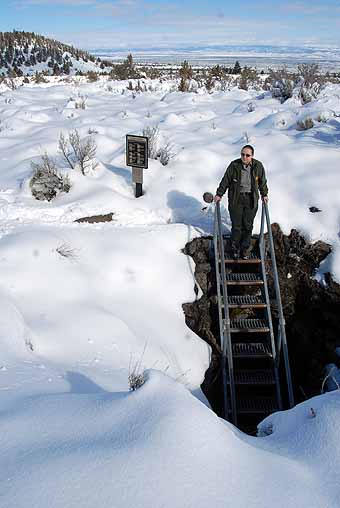 Lava-Beds-National-Monument-entry-ladder