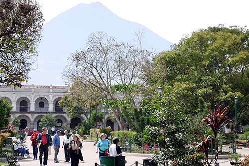 Antigua, Central Parkʻs Royal Palace of the General Captains
