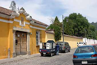 Street scene in Antigua