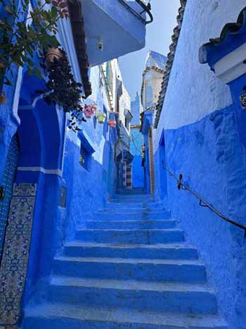 moroccan-stairway
