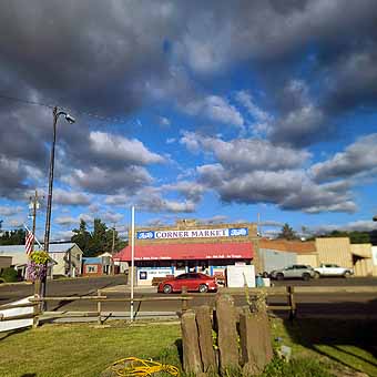 Corner market Elgin