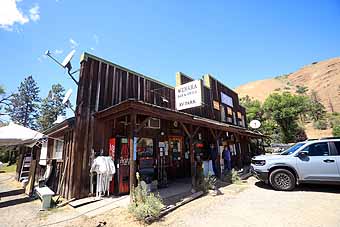 Wenaha Bar & Grill at Troy