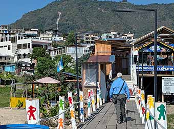 San Juan la Laguna dock