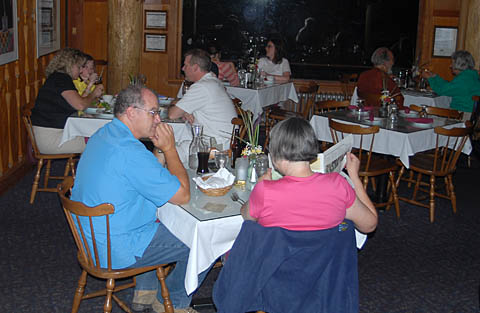 Oregon Caves Chateau dining rooom