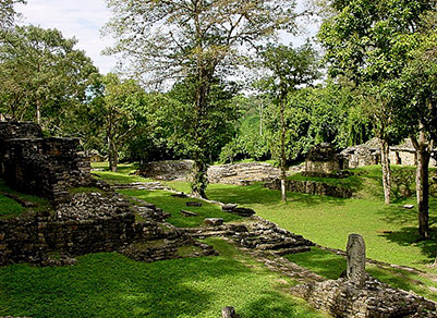 chiapas, Yaxchilian main plaza