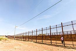 Bisbee fence separating the US from Mexico