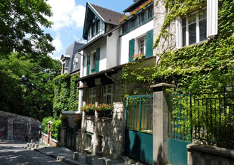 Winding Montmartre lane