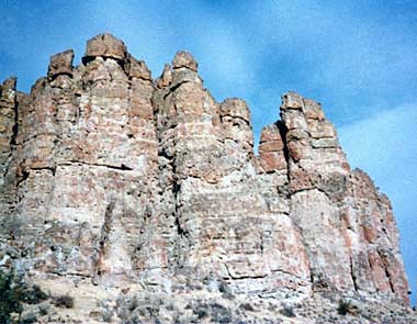 John Day Fossil Beds, Clarno Palisades