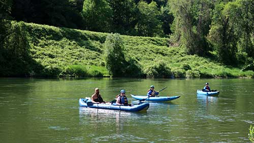 Clear Creek Klamath Basin rafting waiting to go