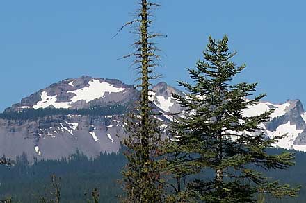 Looking back on Cascades peaks