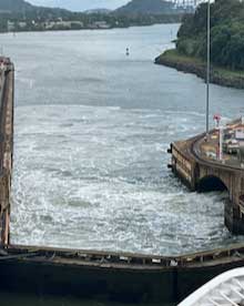 Panama Canal, The Miraflores Locks