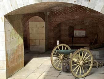 Fort Point cannon