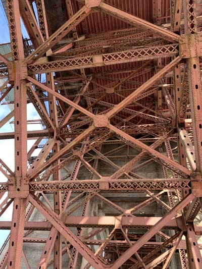 Golden Gate Bridge steel supports