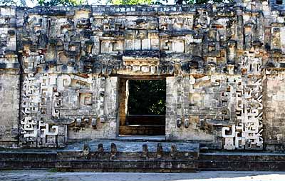 Chicanna Structure 2